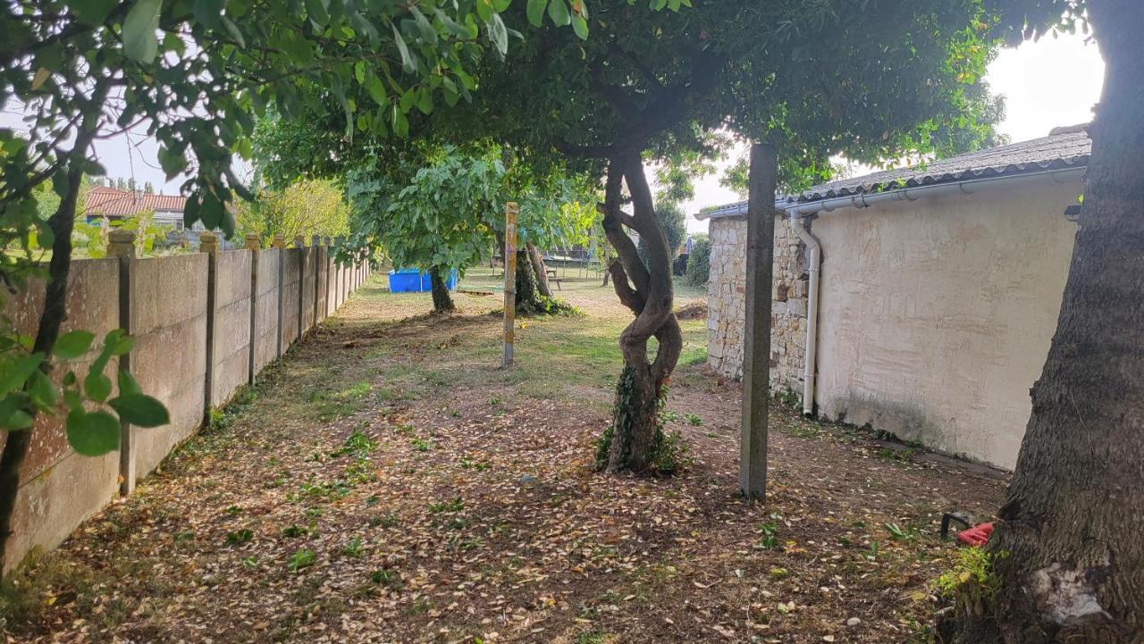 Maison 6 Personnes A Qlqs Minutes Des Plages Le Bernard 外观 照片